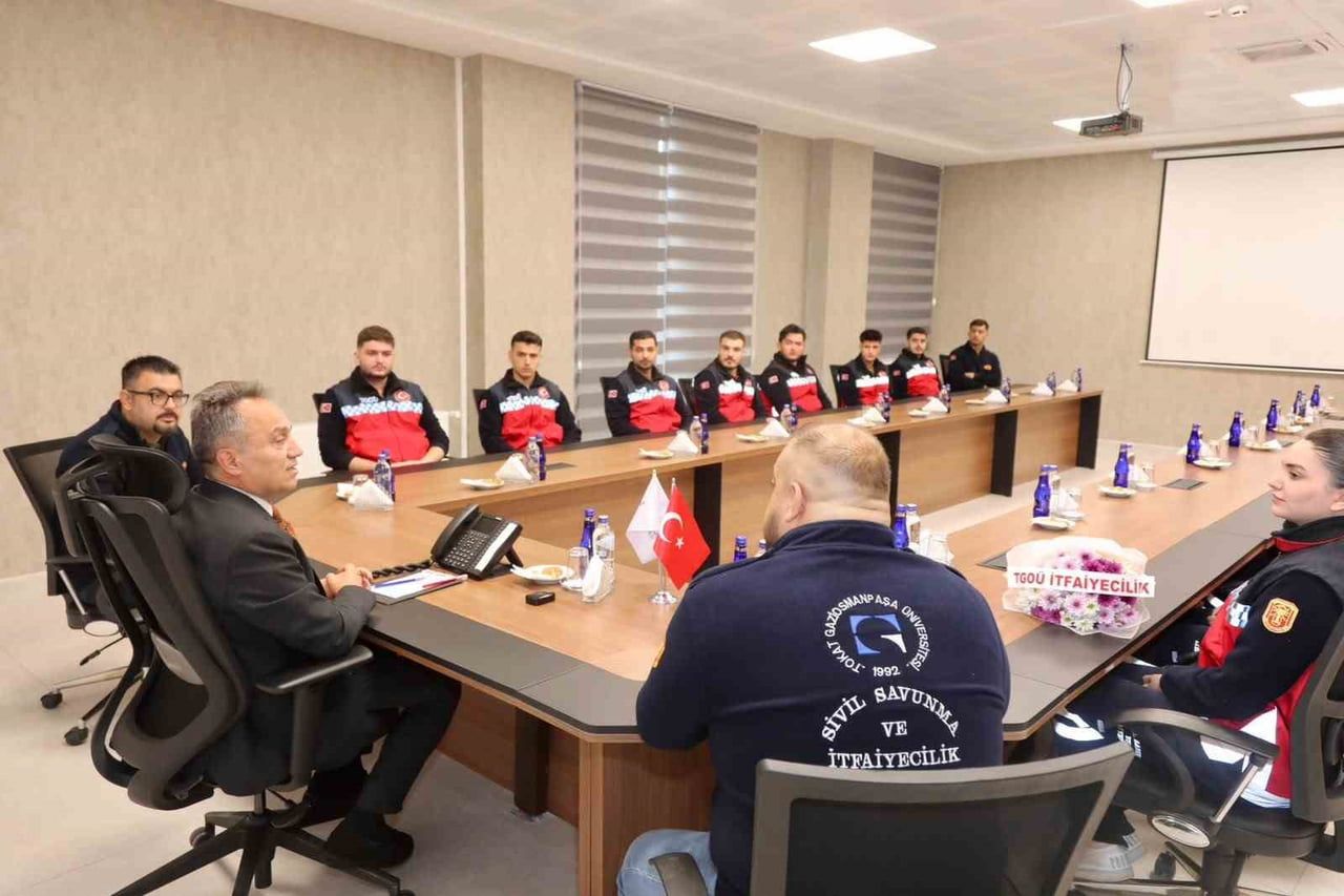 TOKAT GAZİOSMANPAŞA ÜNİVERSİTESİ (TOGÜ) SİVİL SAVUNMA VE İTFAİYECİLİK PROGRAMI ÖĞRENCİLERİ VE...