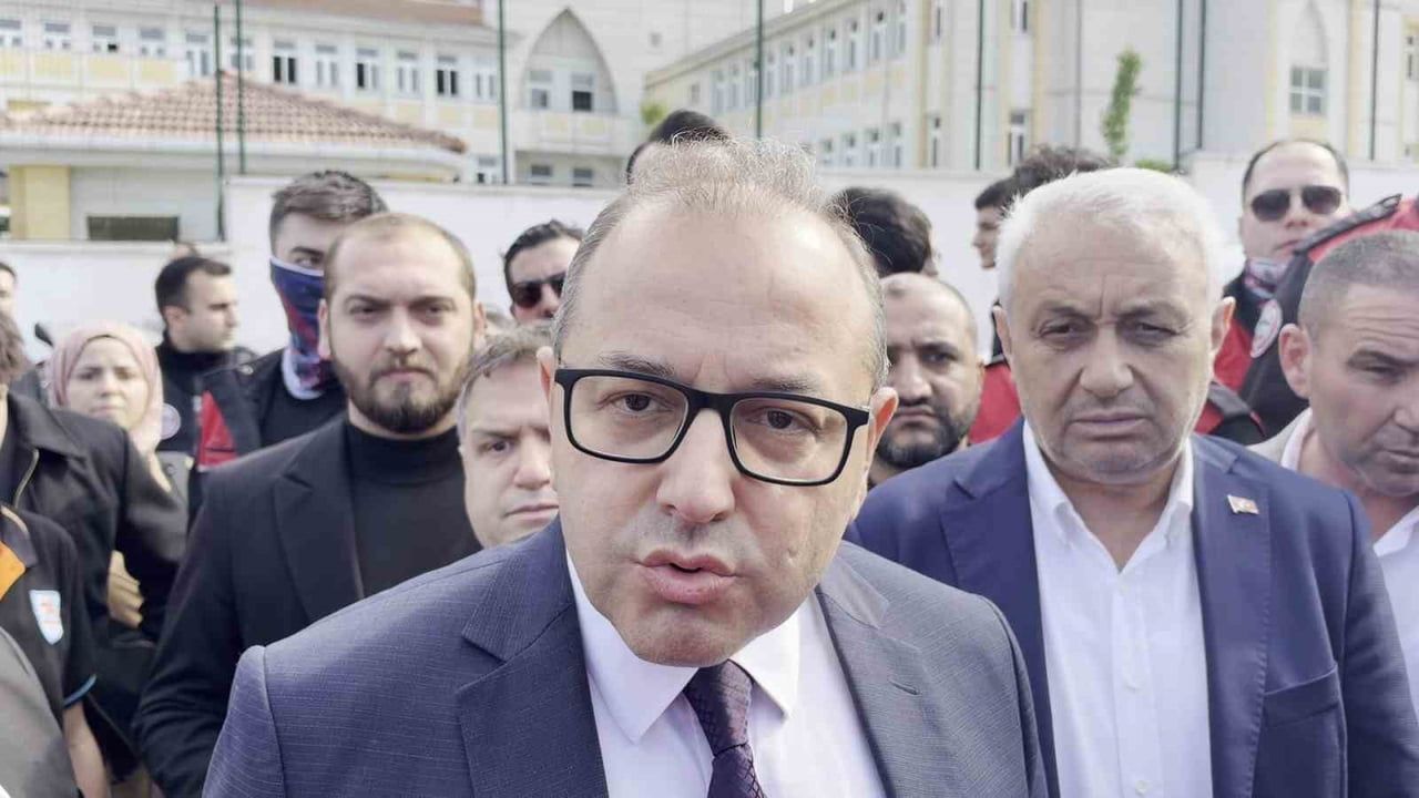 ESENYURT KAYMAKAMI FATİH ÇOBANOĞLU, GAZETECİLERE AÇIKLAMALARDA BULUNDU.