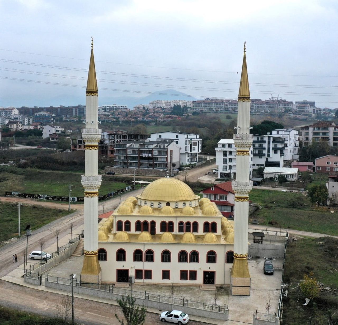 KOCAELİ BÜYÜKŞEHİR BELEDİYESİ, KENT GENELİNDEKİ CAMİLERİN BAKIM VE ONARIM ÇALIŞMALARINA DESTEK...