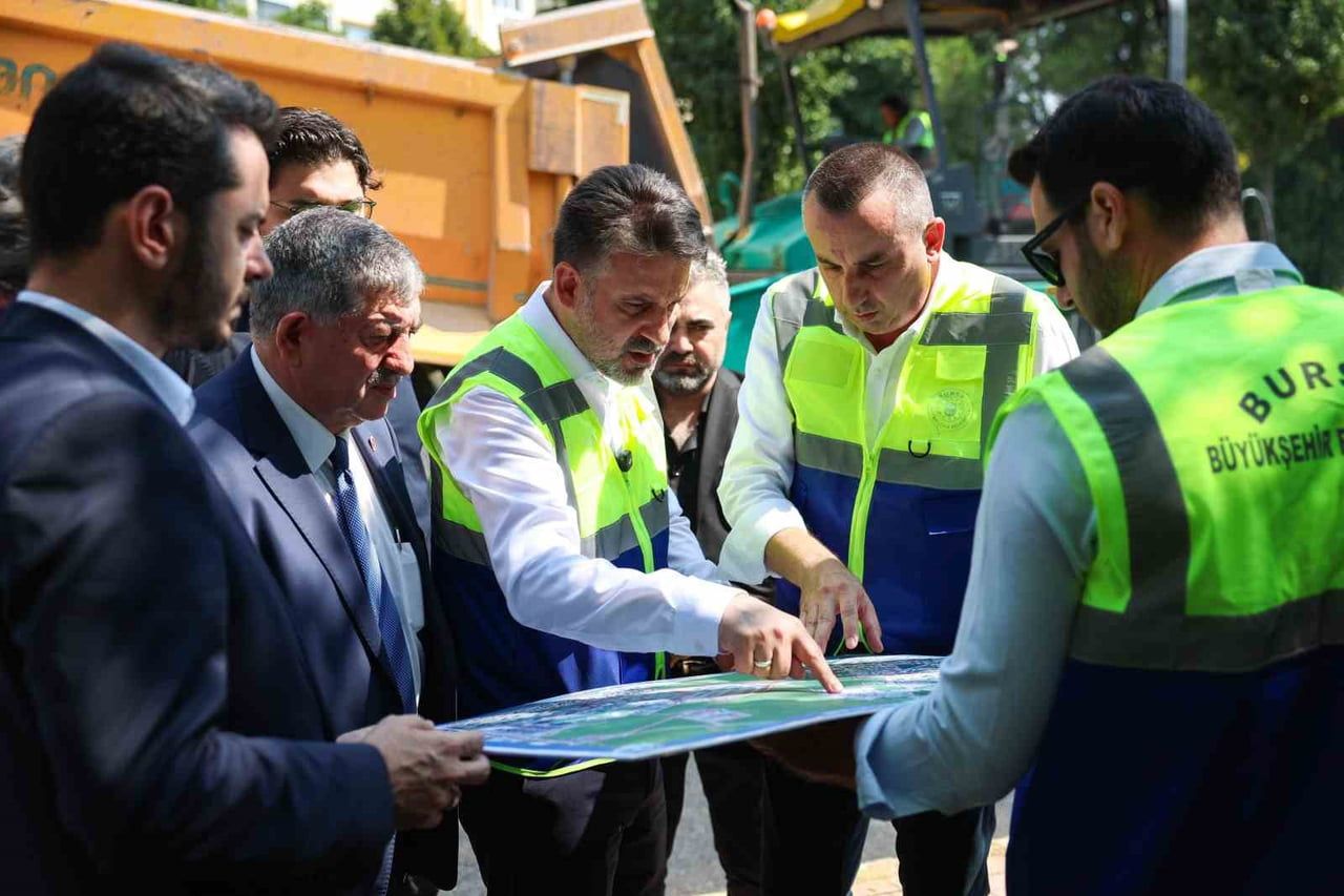 AK PARTİ OSMANGAZİ İLÇE BAŞKANI ADNAN KURTULUŞ, 35 BİN NÜFUSLU PANAYIR MAHALLESİ’NİN DEREBOYU...