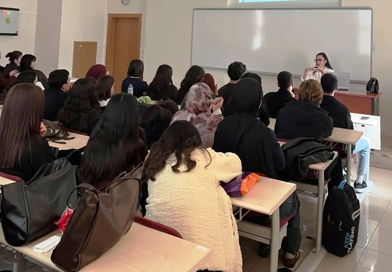 DPÜ’DE GENÇ KADINLARA "SAYGILI YAŞAM VE GÜVENLİ İLİŞKİLER" EĞİTİMİ