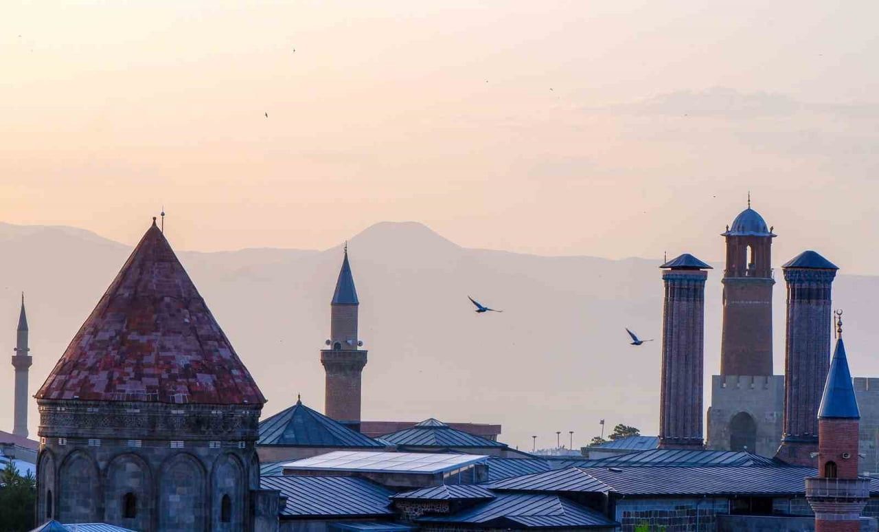 OSMANLI ARŞİVİ’NDEKİ ÖNEMLİ BİR BELGE, ŞEHZADE MUSTAFA’NIN ERZURUM’LA BAĞLANTISINI BİR KEZ DAHA...