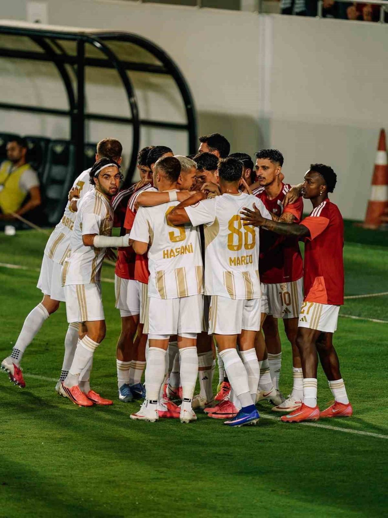 KAYSERİSPOR, YENİ SEZONA DEPLASMANDA VANSPOR’U 2-0 MAĞLUP EDEREK, GALİBİYETLE BAŞLADI.