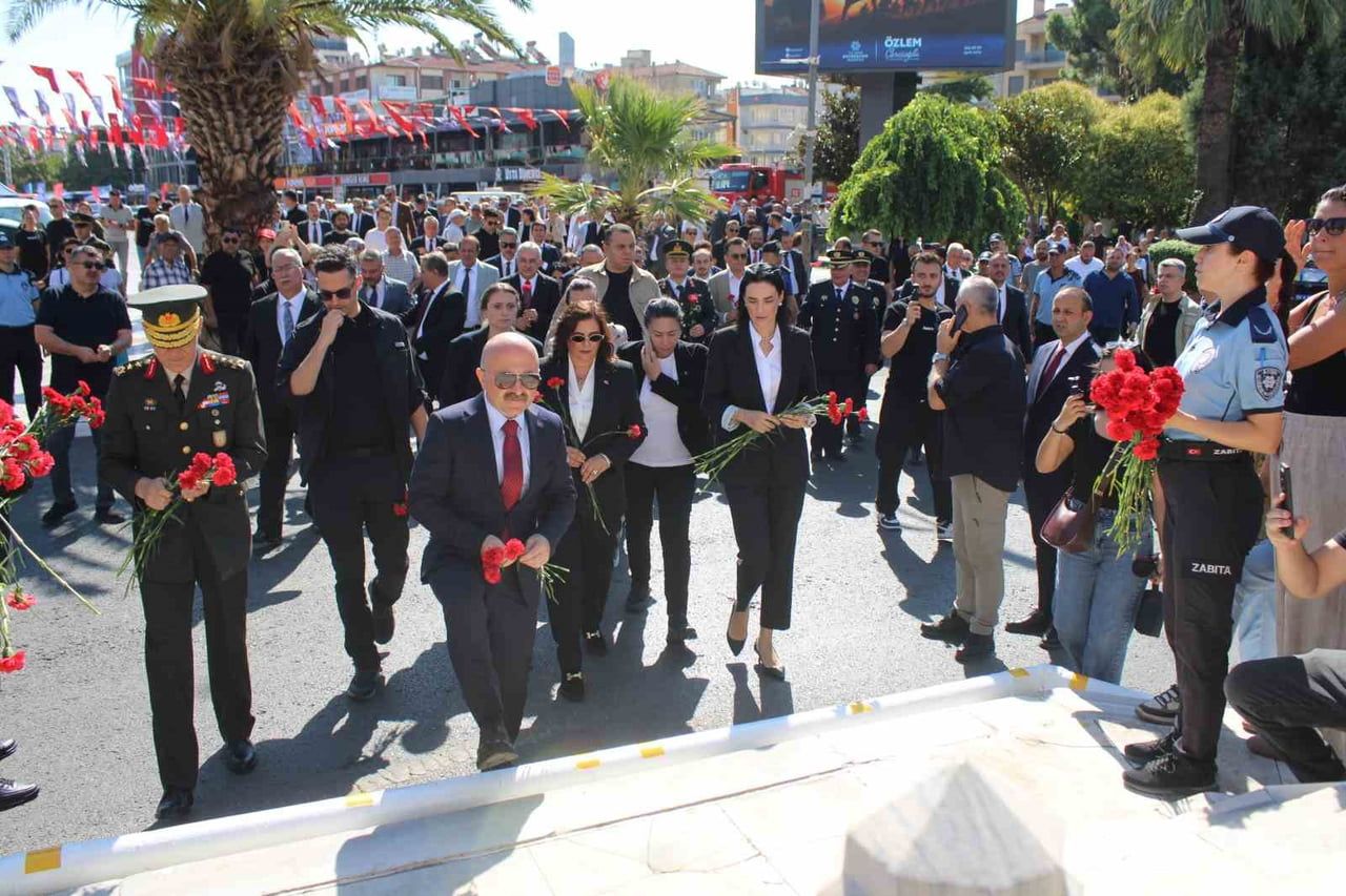 AYDIN'IN DÜŞMAN İŞGALİNDEN KURTULUŞUNUN 104. YIL DÖNÜMÜ DOLAYISIYLA ATATÜRK KENT MEYDANI'NDA TÖREN...