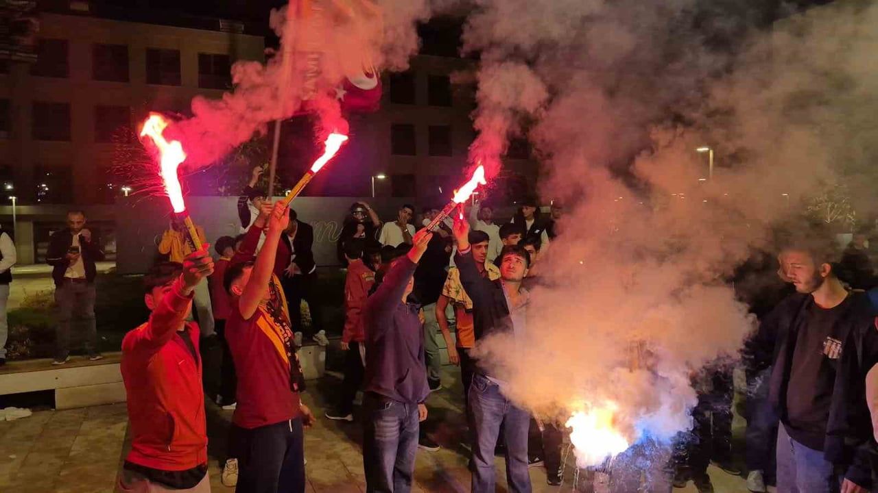 TRENDYOL SÜPER LİG’İN 9. HAFTASINDA GALATASARAY’IN FENERBAHÇE’Yİ 2-1 MAĞLUP ETMESİNİN ARDINDAN...