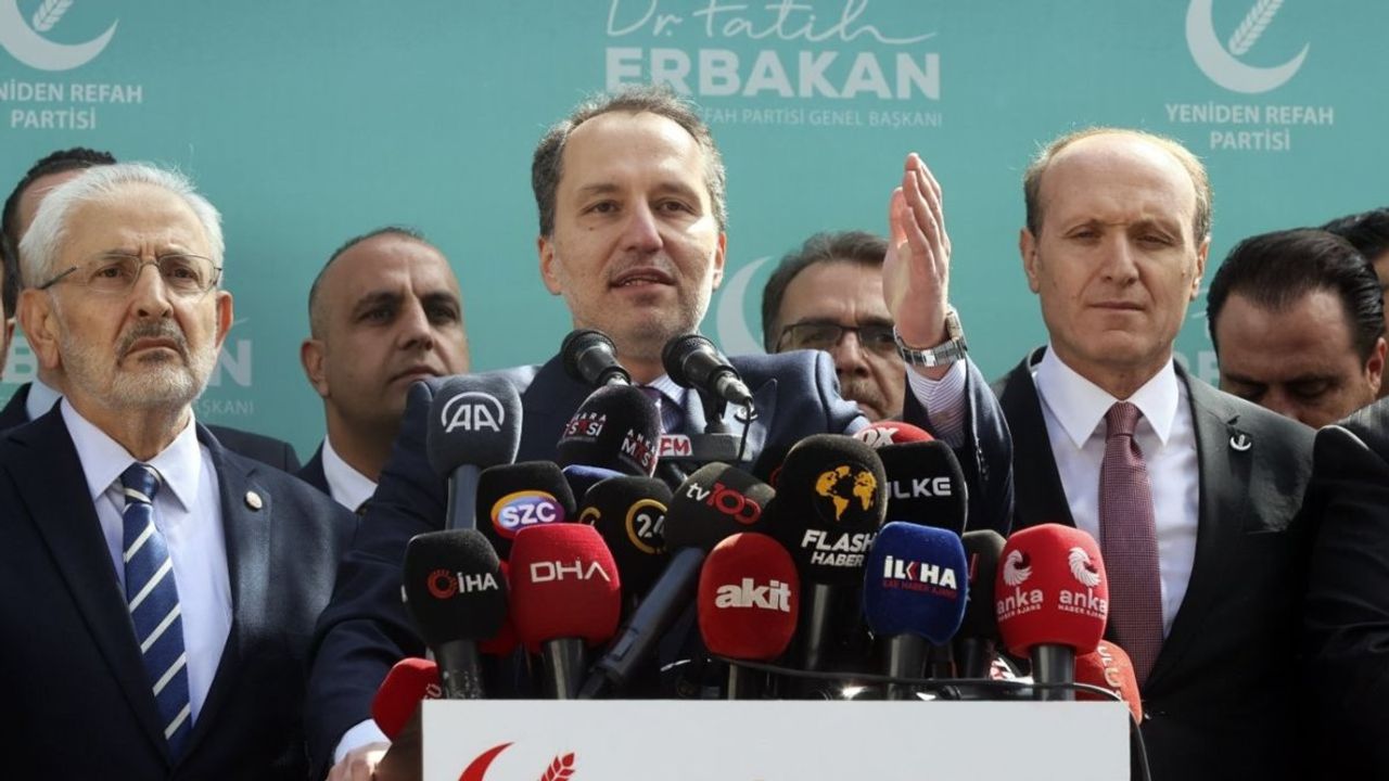 Fatih Erbakan'dan canlı yayında şeriat sorusuna jet yanıt