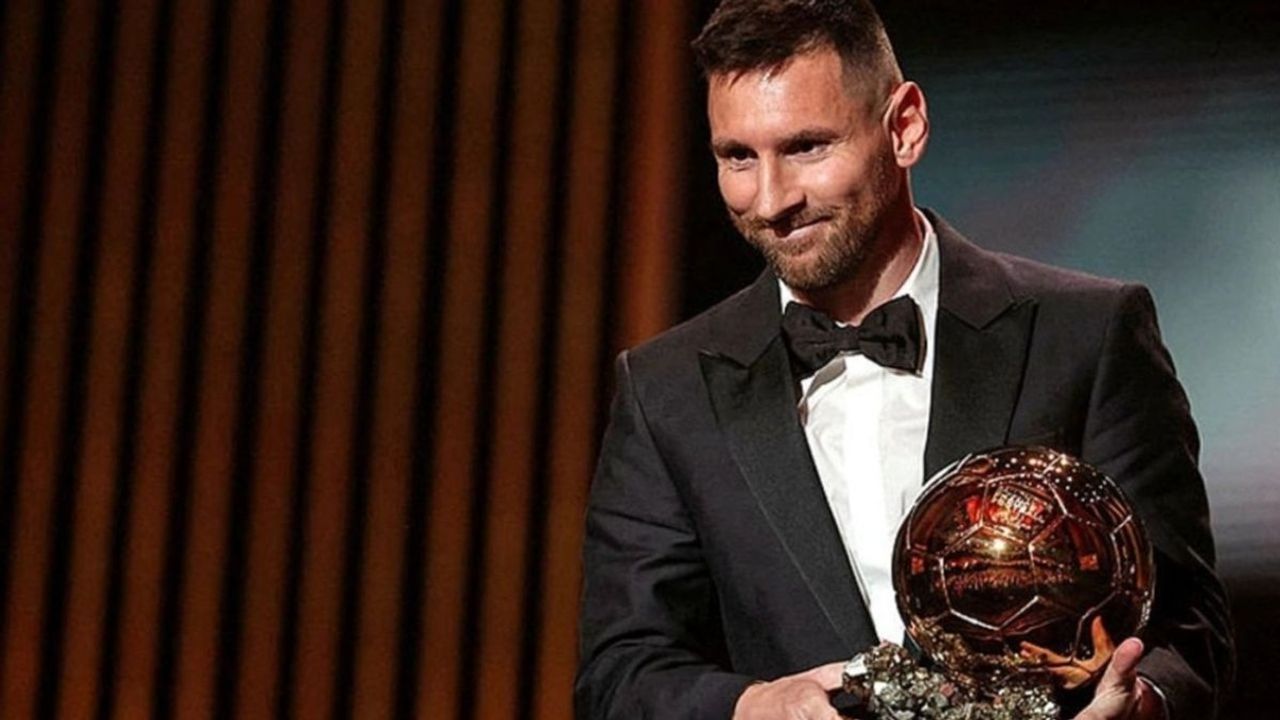 FIFA Ballon d'Or sahibinde kaldı: Messi 8. kez zirvede