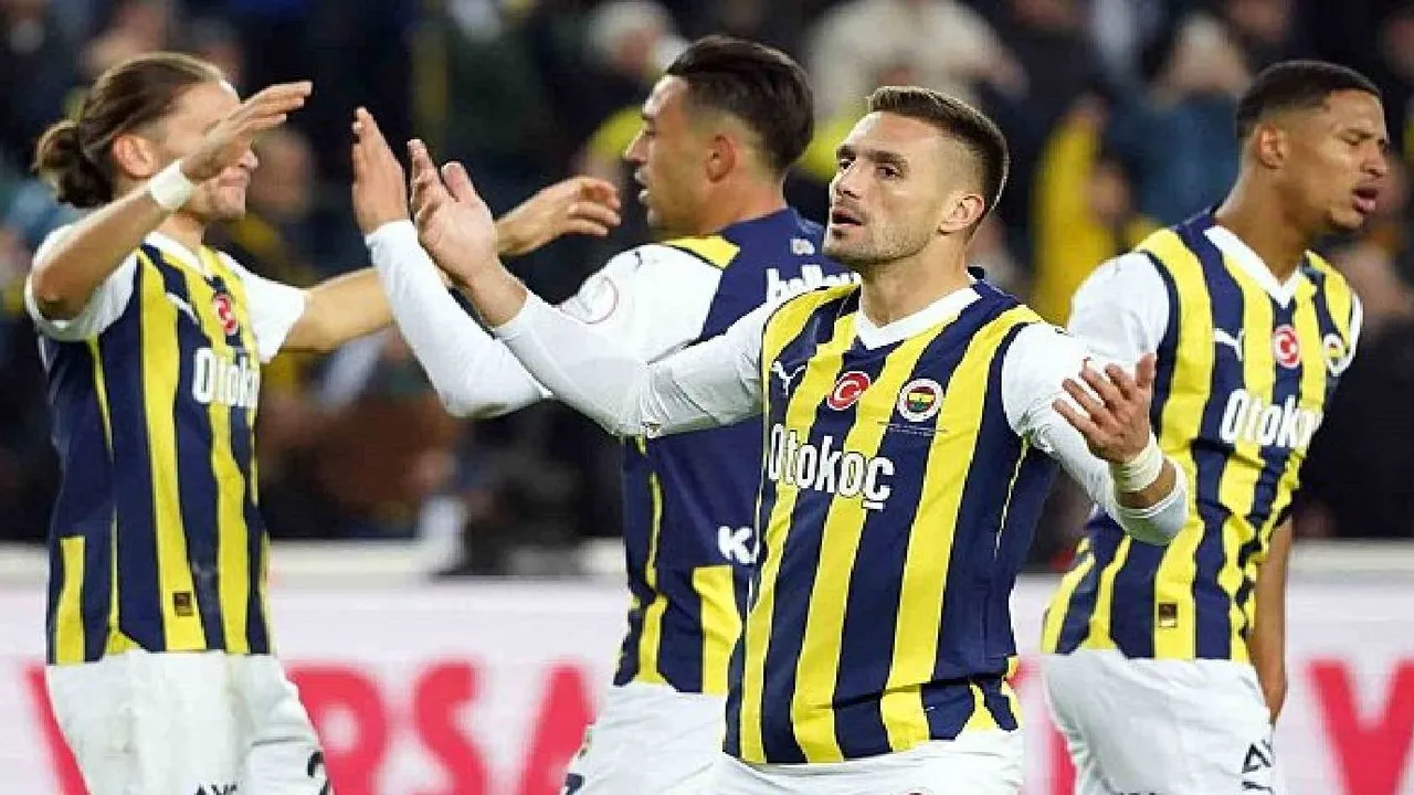 Fenerbahçe-Karagümrük maçında 'VAR' krizi patladı