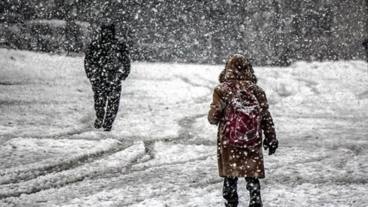 İstanbul'da Pazartesi Ders İşlenecek Mi? Pazartesi Okul Var Mı?