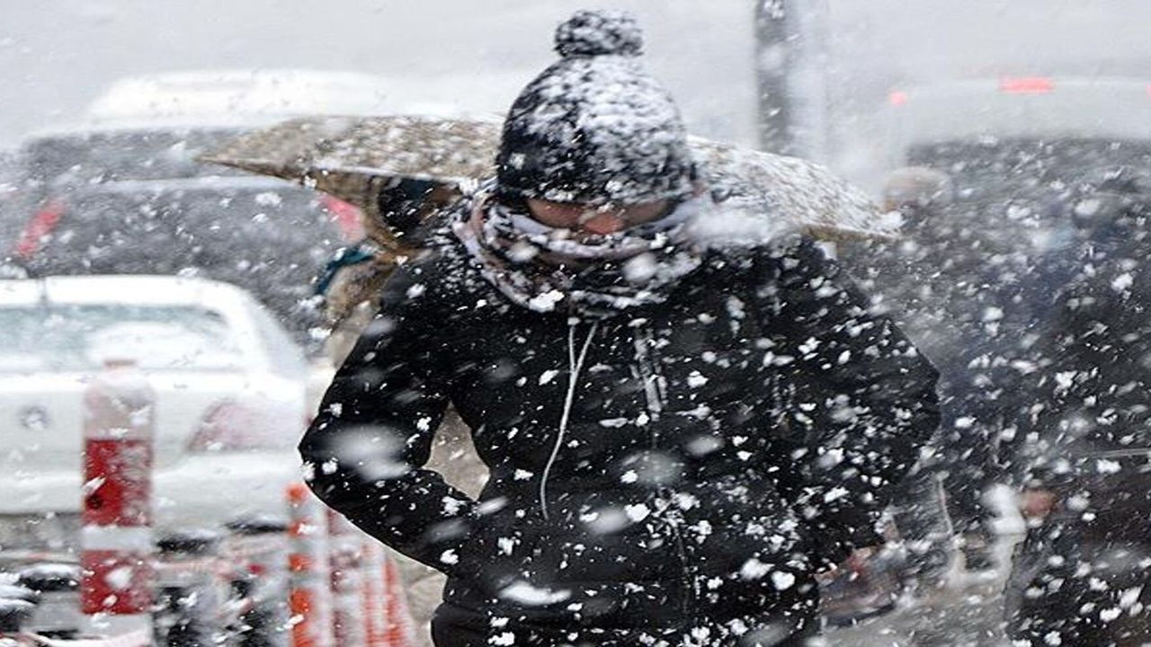 Meteoroloji'den 26 İl İçin Alarm: Kritik Bölgelerin Haritası Açıklandı! İstanbul İçin Tarih Verildi