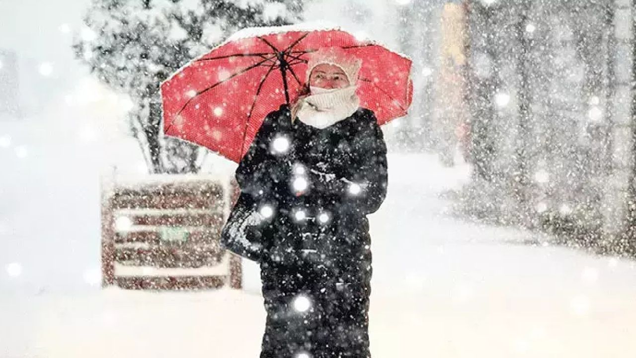 Meteoroloji'den o illere kötü haber! Lapa lapa kar yağışı başlıyor: Şehirler beyaza bürünecek