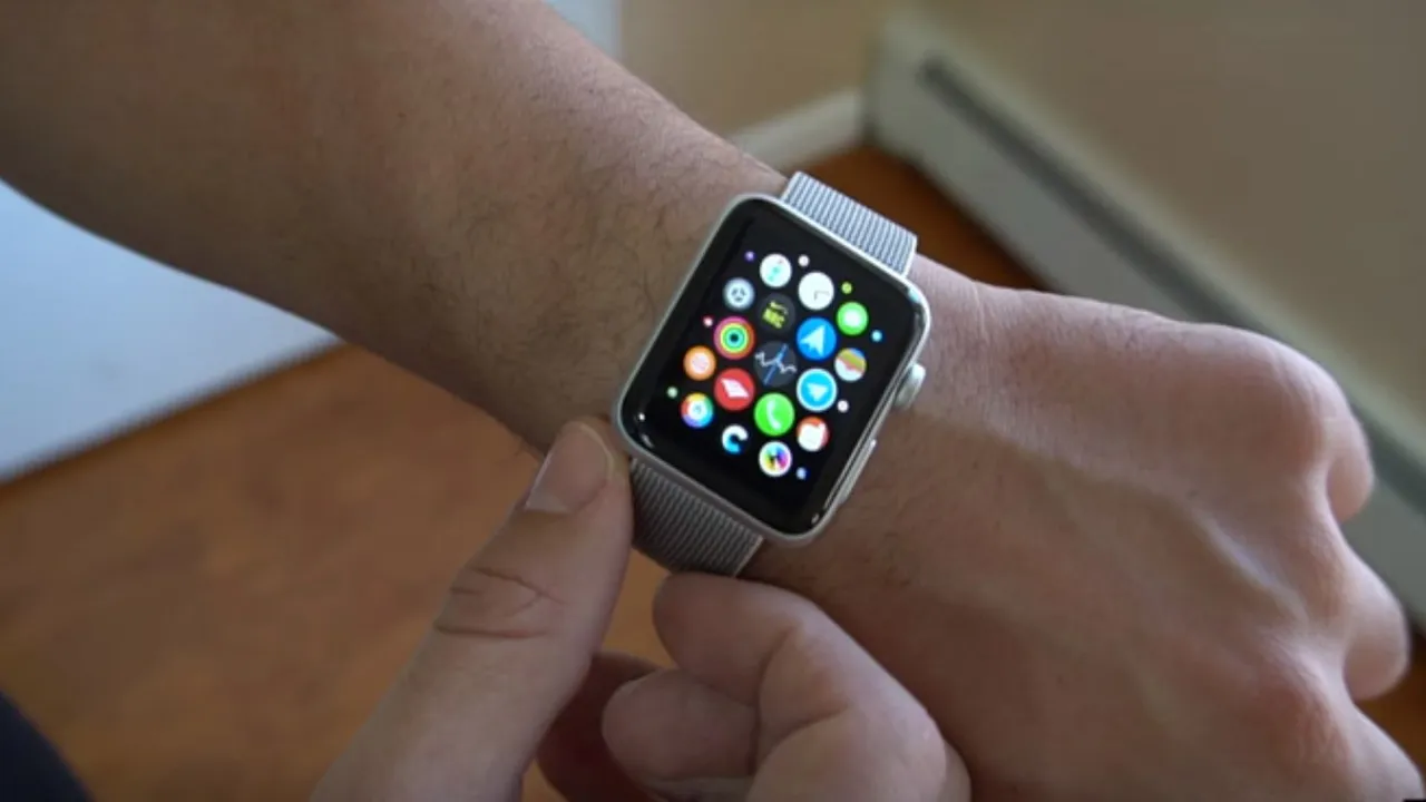 Apple Watch’un sinema modu nasıl açılır?