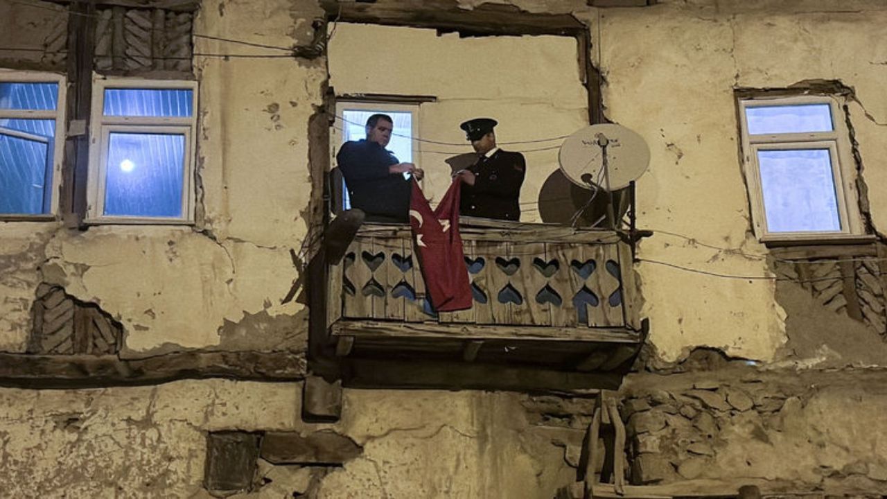 Bakanlık harekete geçti: Şehit Yasin Karaca'nın baba evi yeniden inşa edilecek