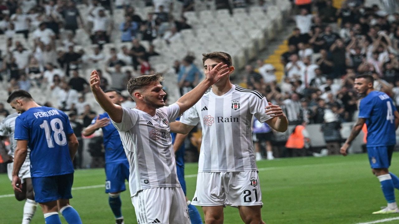 Beşiktaş'a gelir gelmez adını altın harflerle yazdırdı