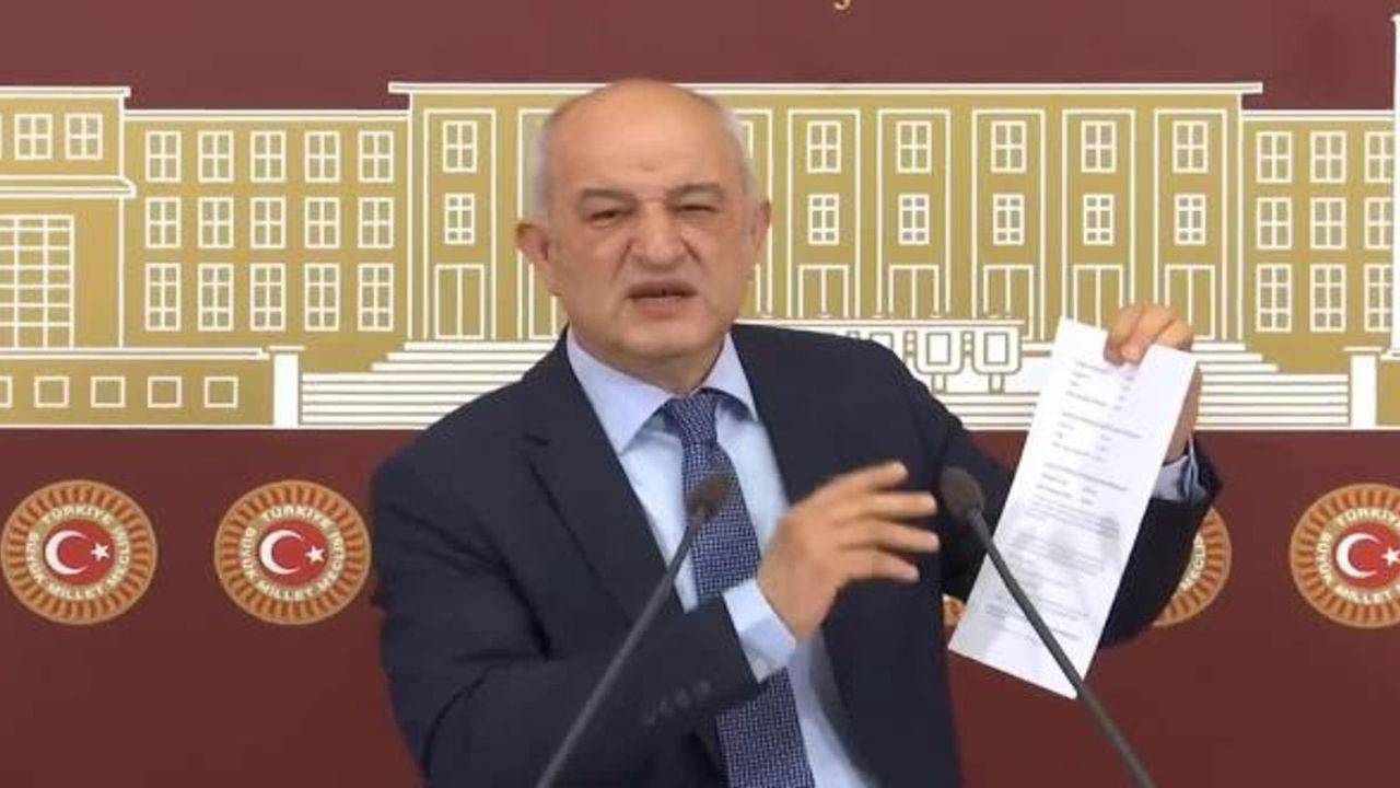 CHP'li vekil Saadet Partisi'ne geçti