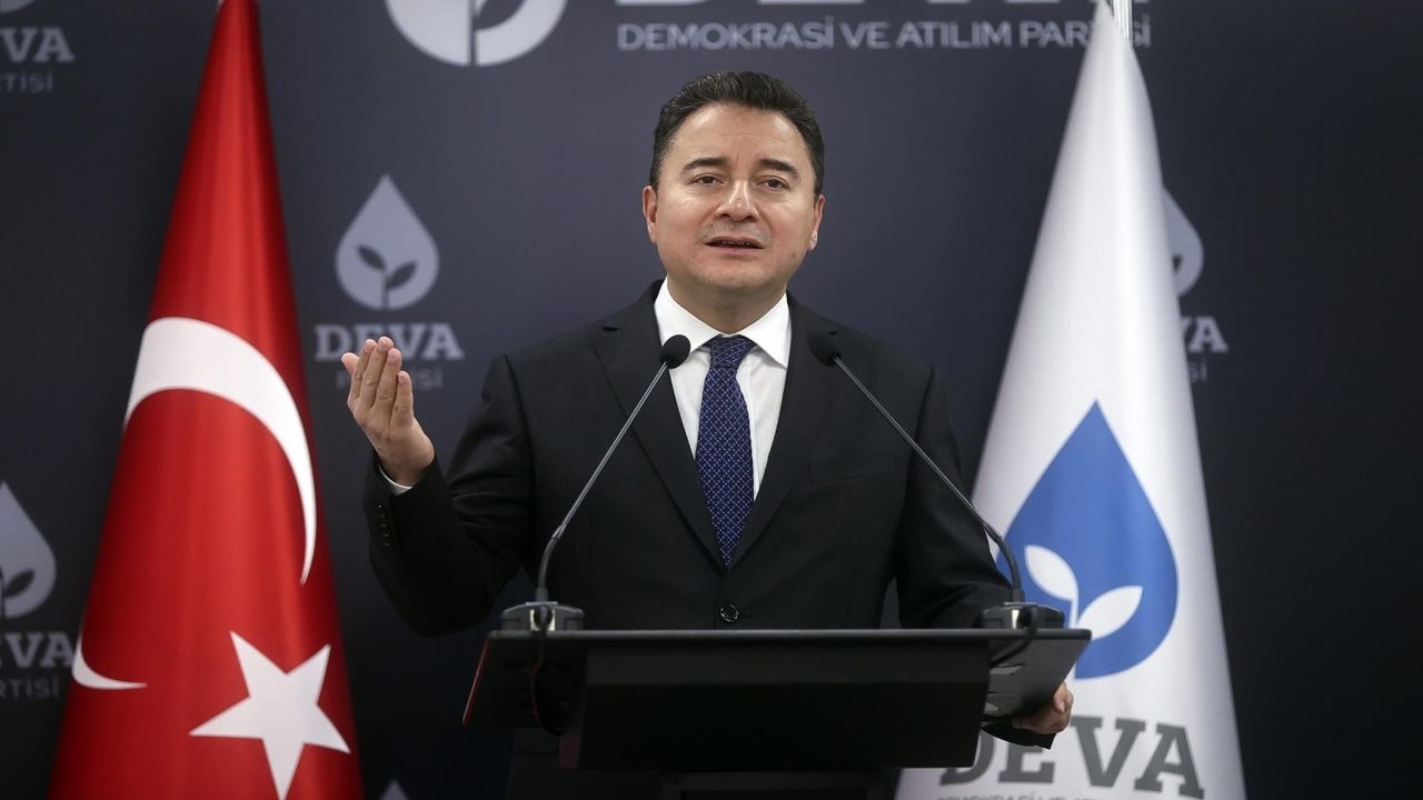 Deva Partisi Genel Başkanı Ali Babacan'dan Meral Akşener'e 'korkak' tepkisi