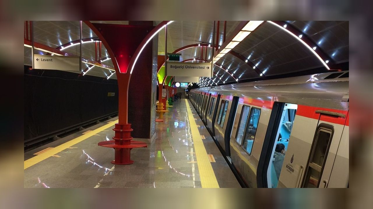 İstanbul'da metro seferlerine yılbaşı ayarı