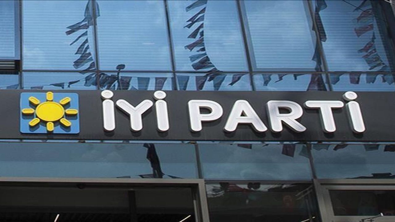 İYİ Parti içinde dinamikler değişiyor: Ankara'da 4 ilçe başkanı görevden alındı