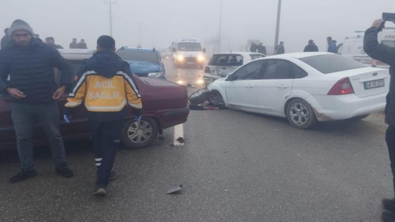 Kahramanmaraş'ta zincirleme kaza! 22 araç birbirine girdi: 15 yaralı