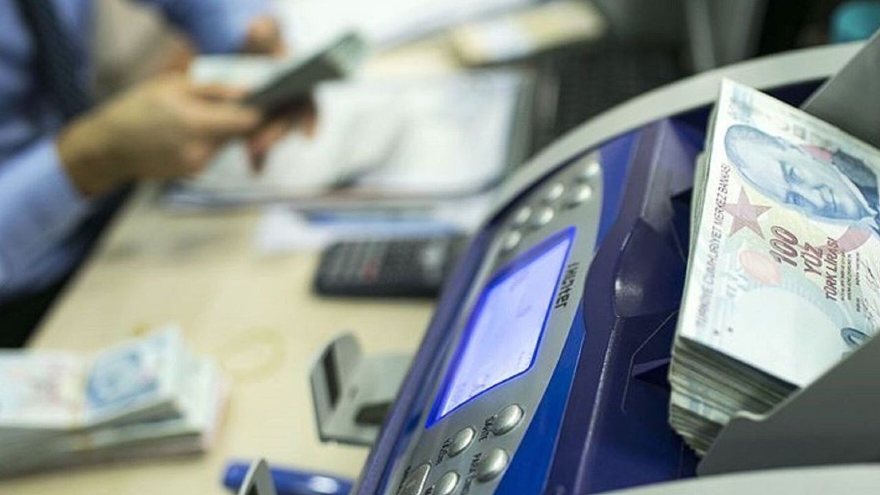 Oturduğunuz yerden tek SMS'le 50.000 TL nakit destek! O banka gemileri yaktı!