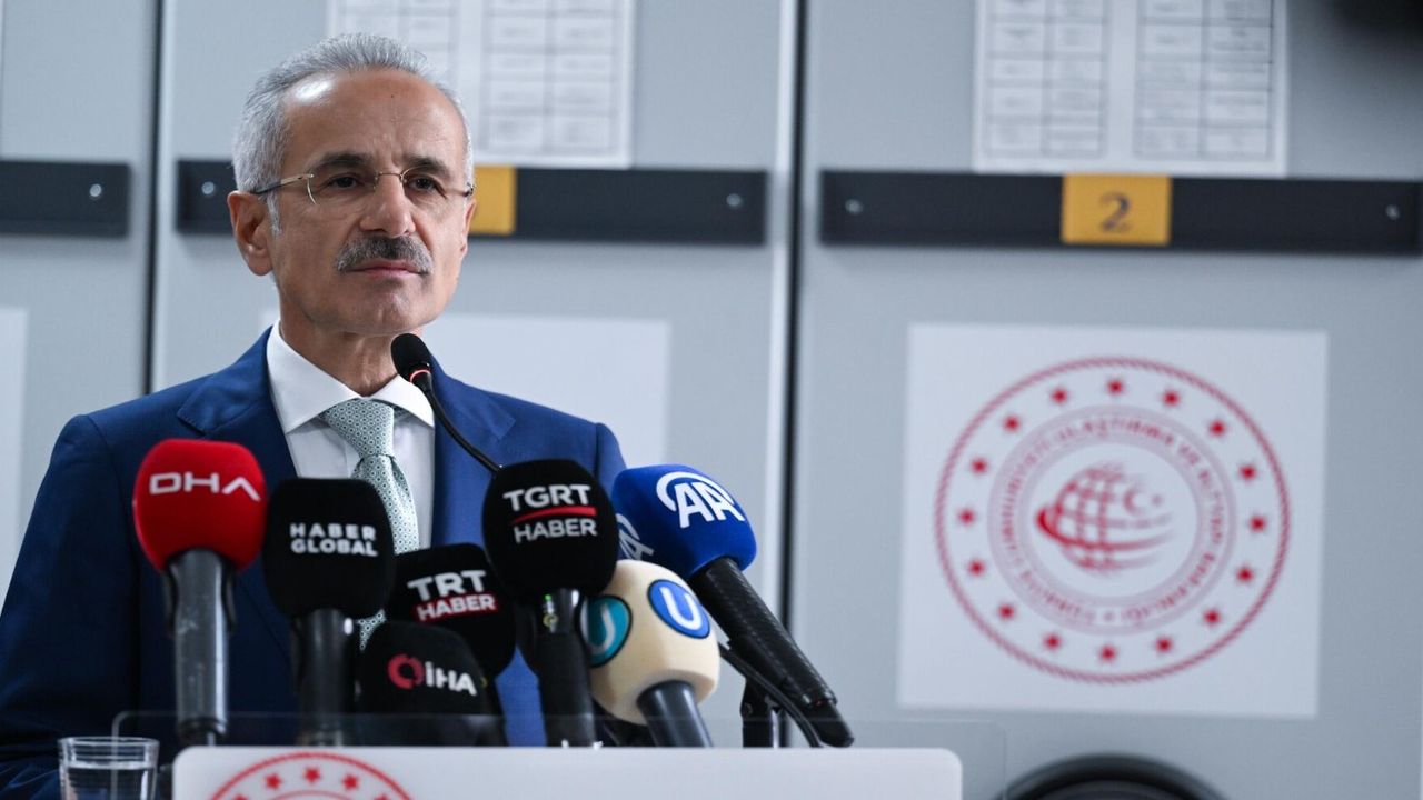 Ulaştırma ve Altyapı Bakanı Uraloğlu açıkladı: Hedef 2 milyar dolarlık yatırım