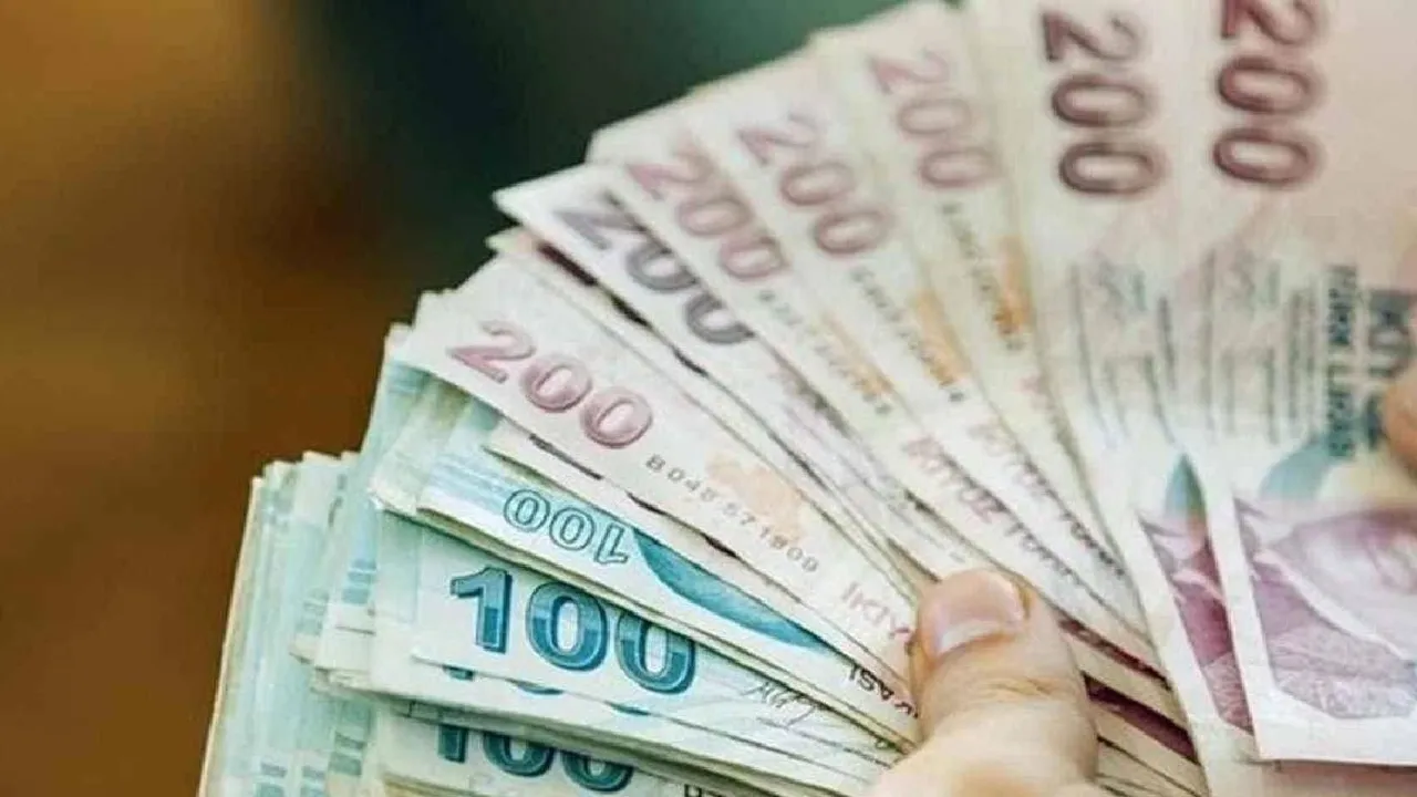 3 devlet bankası kesenin ağzını açtı! Para arayana koşulsuz şartsız 20.000 TL kredi kampanyası