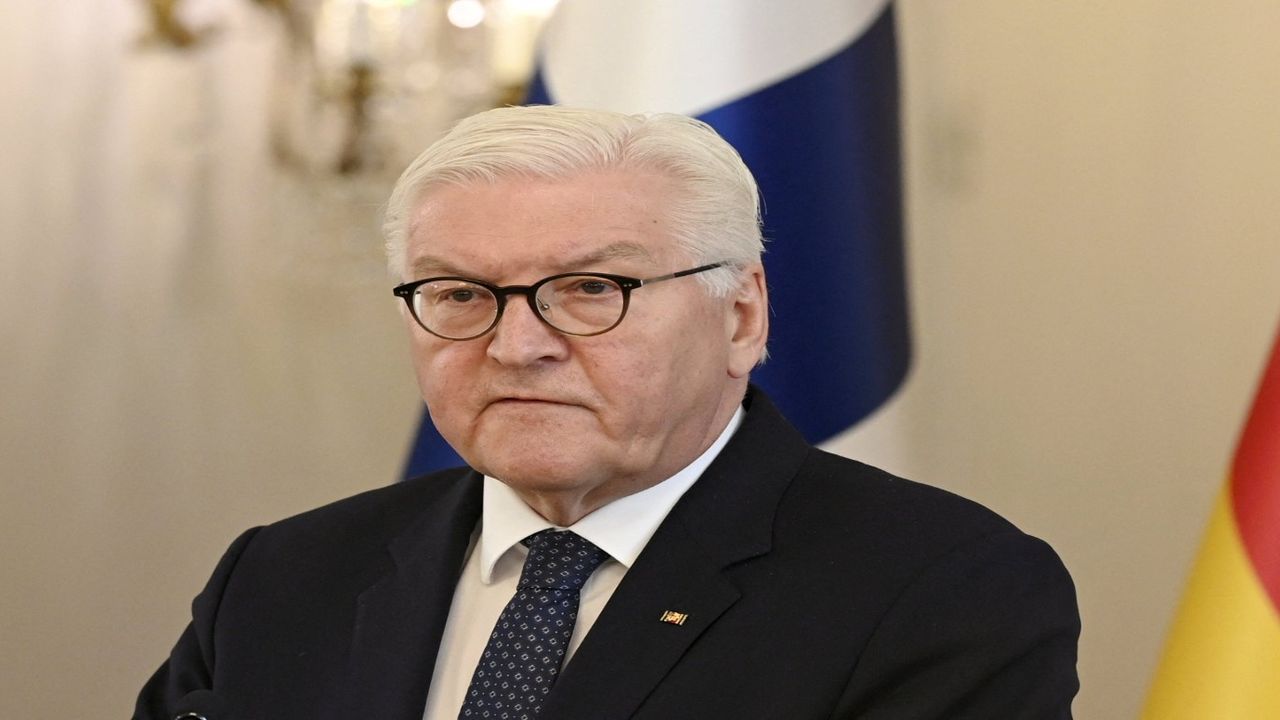 Almanya Cumhurbaşkanı Steinmeier İsrail'in yanında olduklarını açıkladı