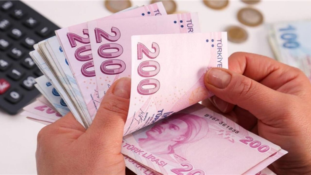 Ay sonunu getiremeyen emekliye 10.000 TL nakit! Üstelik geri ödemesi yok