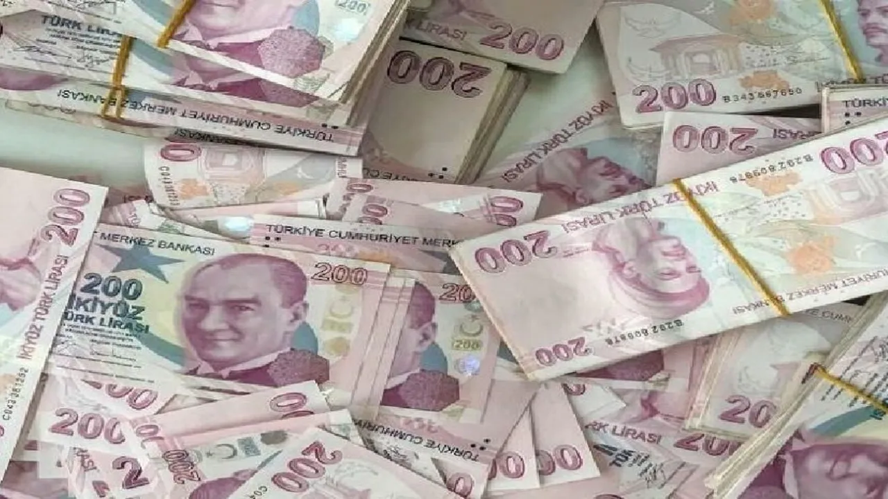 Bankalarda faiz çıldınlığı başladı! 300.000 TL'ye ihtiyacı olan düşük faizden yararlanacak