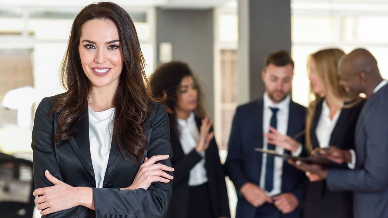 Bu yıl memur olmayan kalmayacak! Bakanlıklar binlerce memur alımını duyurdu: İşte şartlar