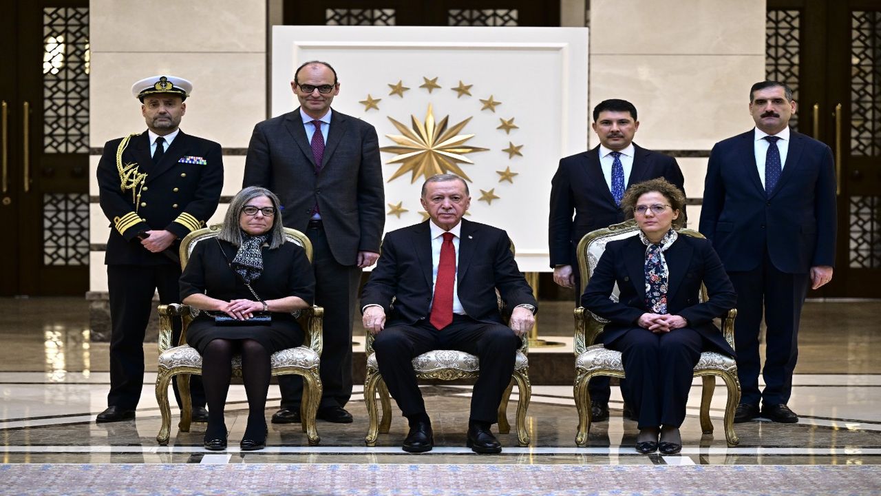 Erdoğan Cumhurbaşkanlığı Külliyesi'nde Büyükelçileri kabul etti