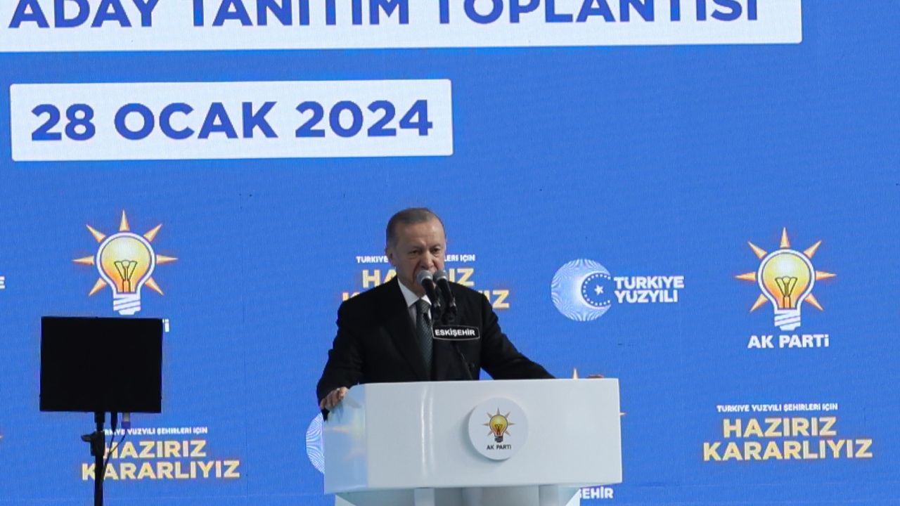 Erdoğan Eskişehir’de Adaylarını Tanıttı: O İki İlçe İçin Özel Çağrı Yaptı