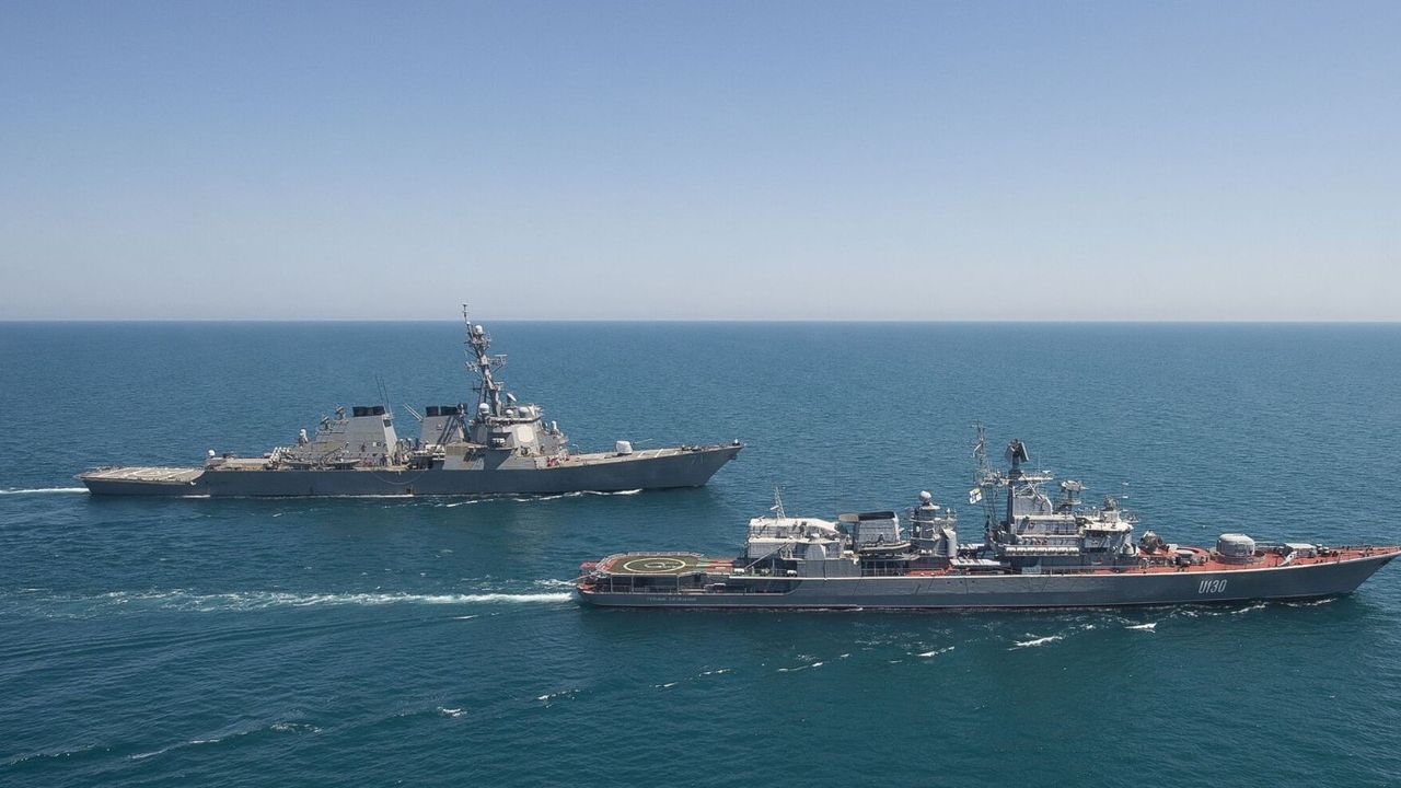 İşler kızışıyor! İran'dan flaş hamle: Savaş gemisi gönderdi