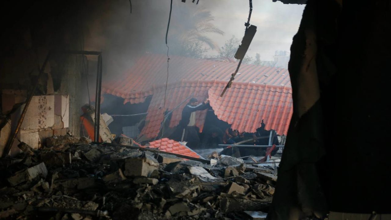 İsrail güçleri çekiliyor: Deyr Belah'ın güneyinden büyük bir yıkım bırakarak geri çekildi