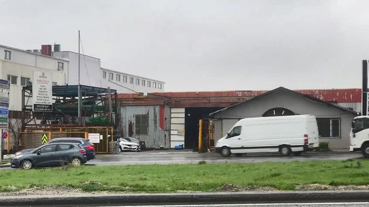 İstanbul'daki bir fabrikada 14 yaşındaki çocuğun korkunç kazası