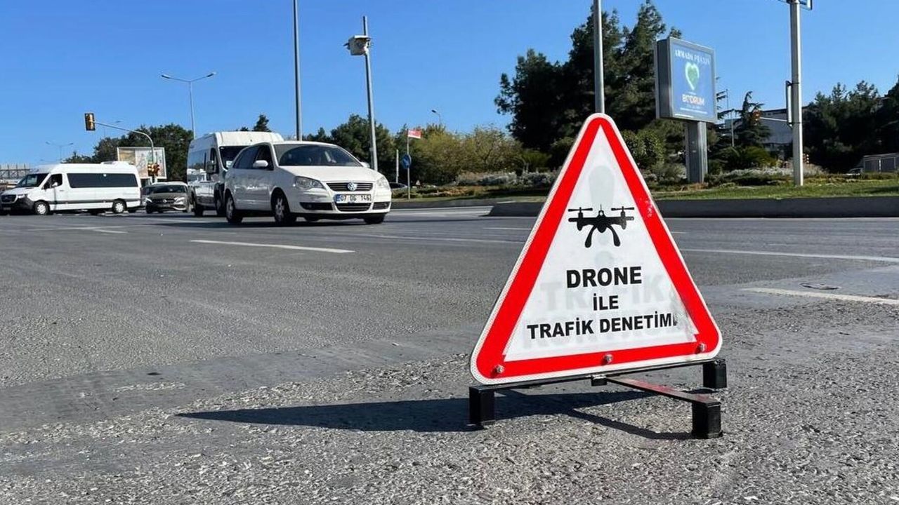 Kural ihlali yapan yayalara ceza kesildi: Drone destekli denetimlerde 8 bin 970 lira ceza kesildi