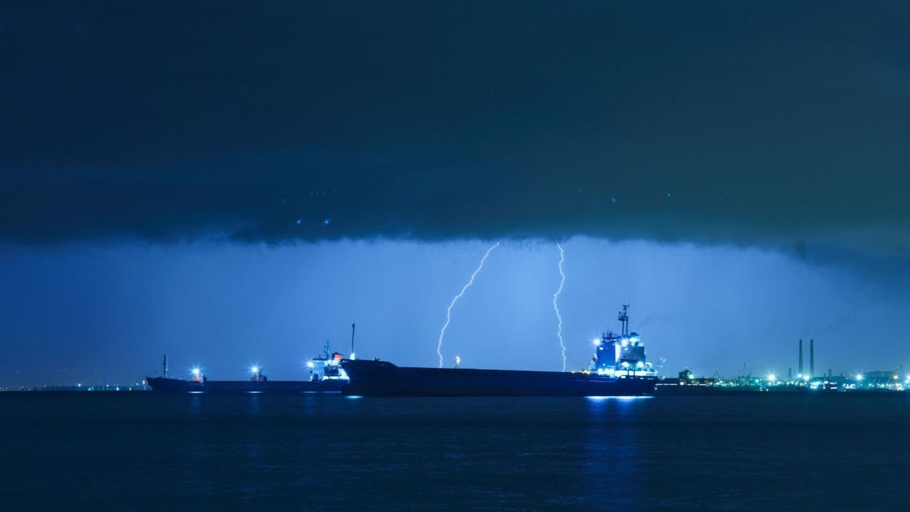 Meteoroloji'den fırtına uyarısı: Orta ve Doğu Karadeniz dikkat!