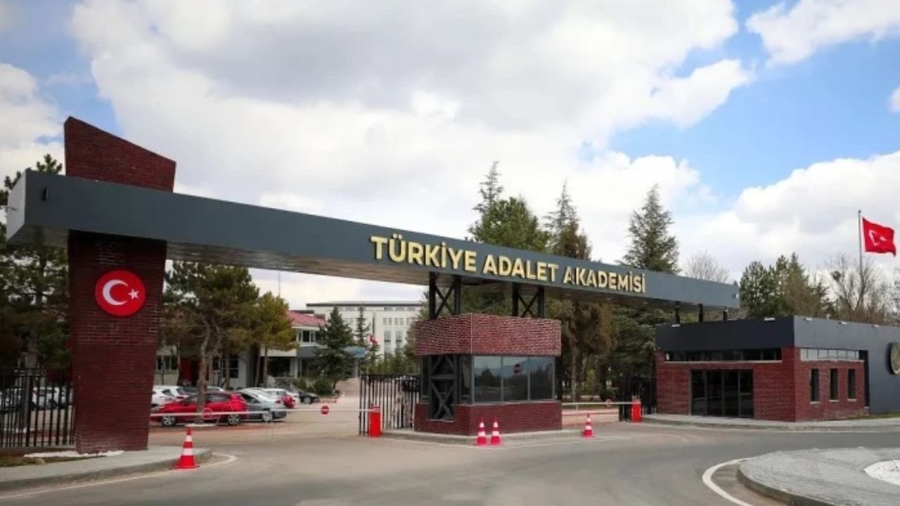 Ortaöğretim, ön lisans mezunlarına düşük KPSS puanıyla iş kapısı açıldı!