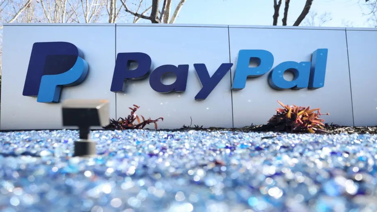 PayPal, 2 bin 500 çalışanını işten çıkardı? İşten çıkarmaların nedeni yapay zekâ mı?