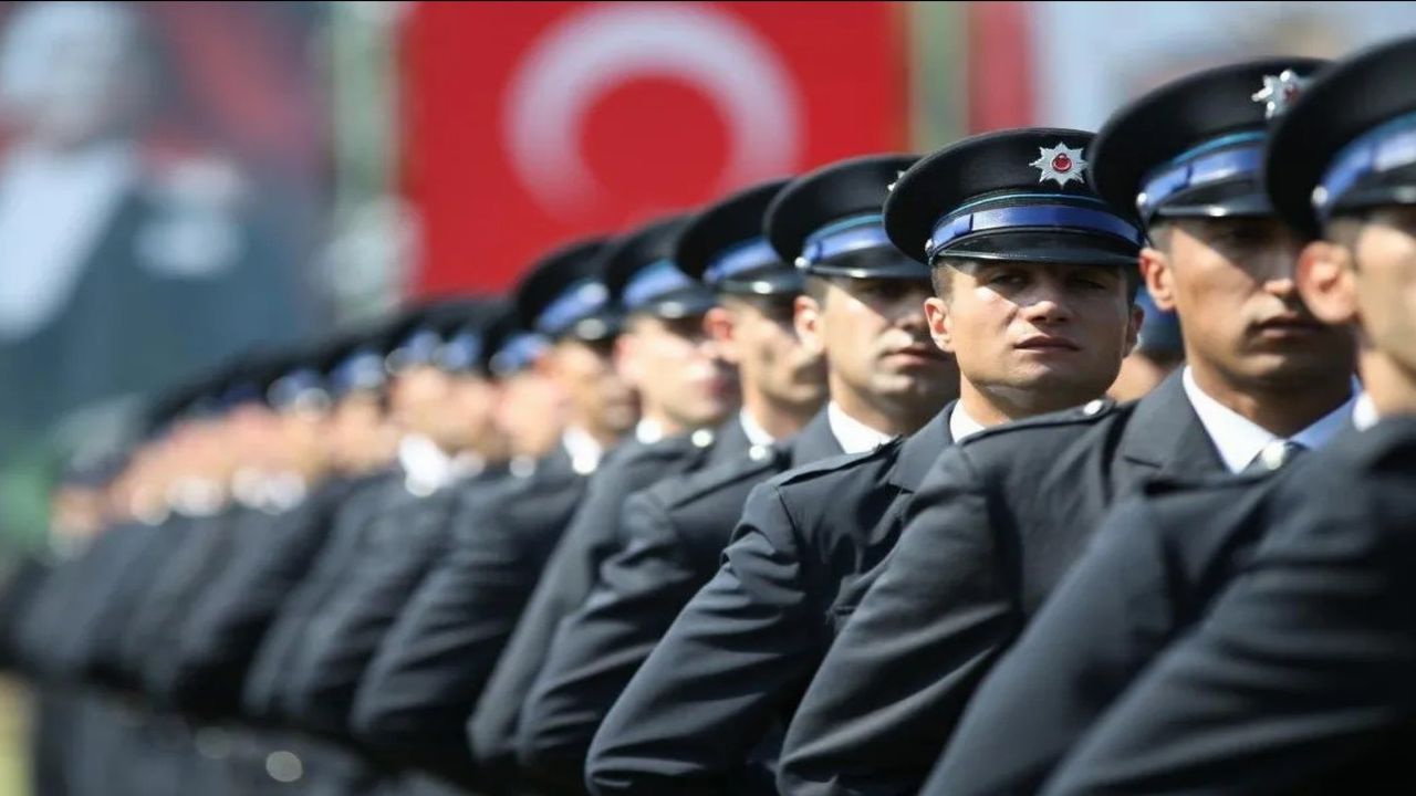 Polis olmak isteyene fırsat! PAEM, 28 yaş altı kadın/erkek polis öğrenci alımı yapıyor!