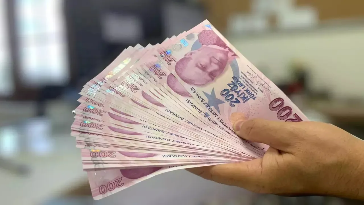 SSK, Bağkur, Emekli Sandığı emeklileri hemen ATM'ye koşsun! 6000 TL sürpriz ödeme yatırılacak