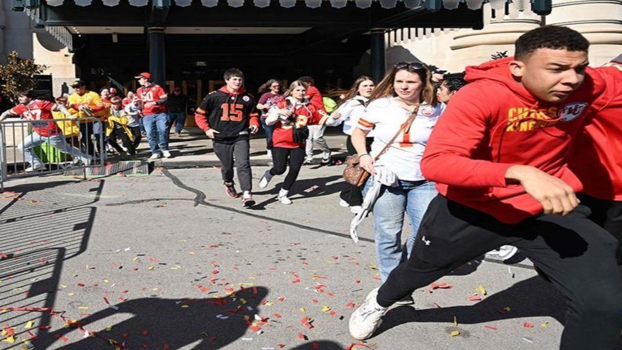 ABD'de kanlı saldırı: Kutlamada ateşli saldırı düzelendi 1 ölü 21 yaralı