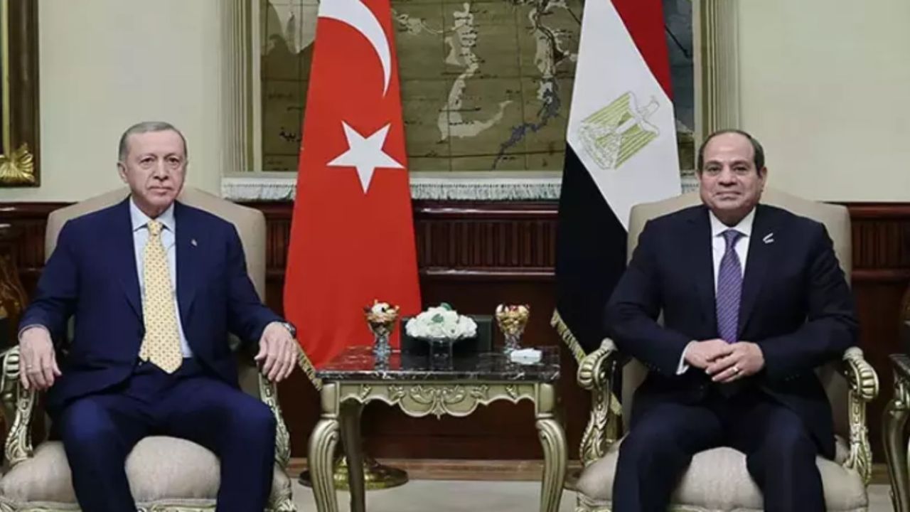 Cumhurbaşkanı Erdoğan ile Mısır Cumhurbaşkanı Sisi 12 yıl aradan sonra bir arada: İki devlet liderinden ortak basın toplantısı