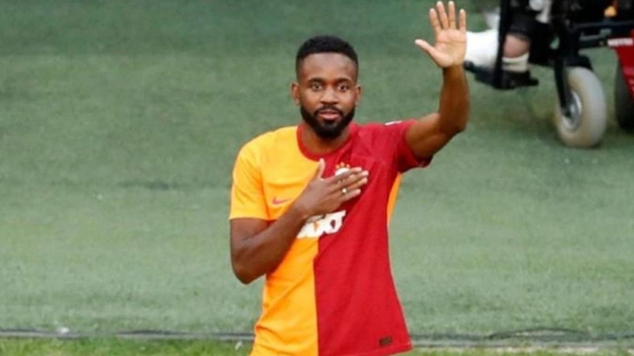 Galatasaray'da taraftarları şaşkına çeviren ayrılık