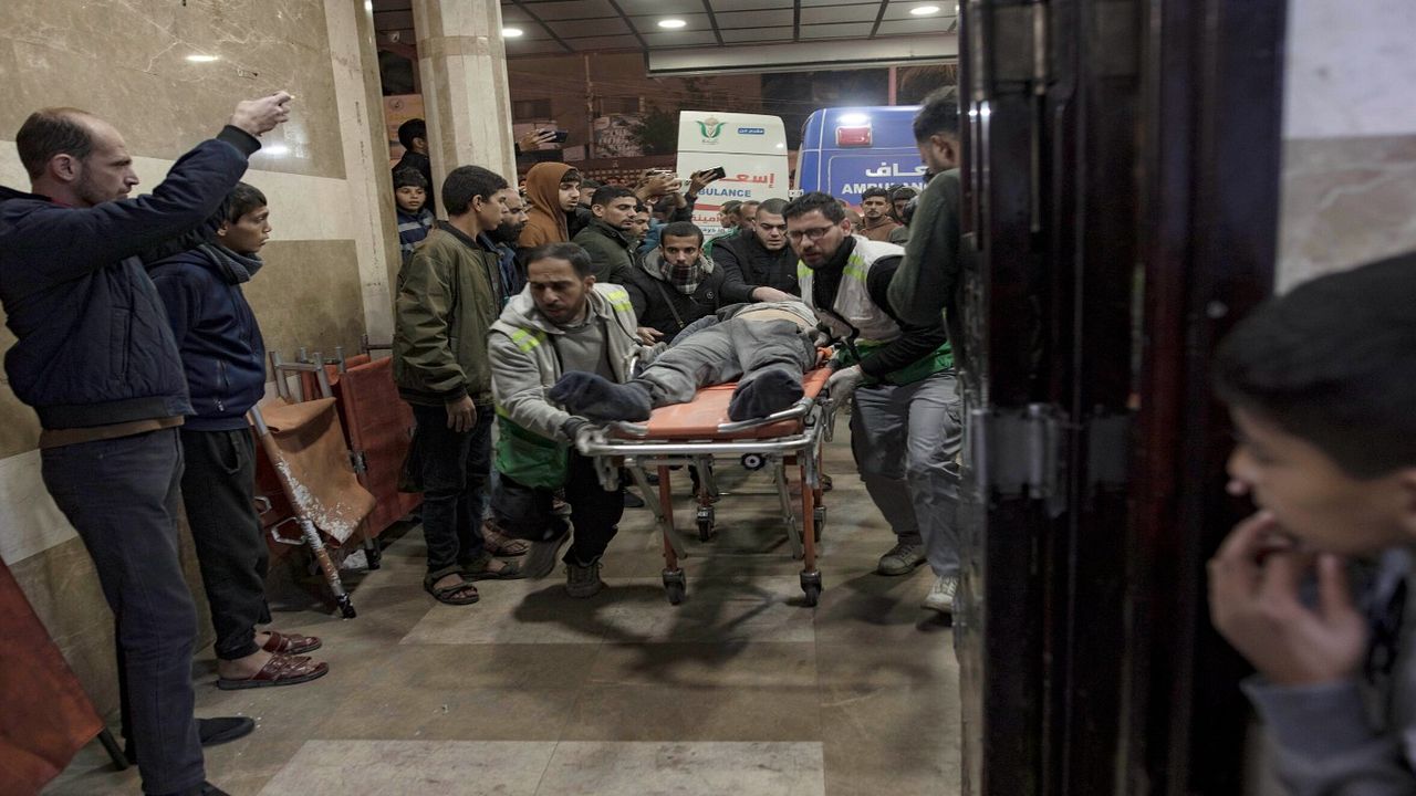 İsrail Güçleri Han Yunus'ta hastaneyi işgal etti: Hastalar ölüme terk ediliyor