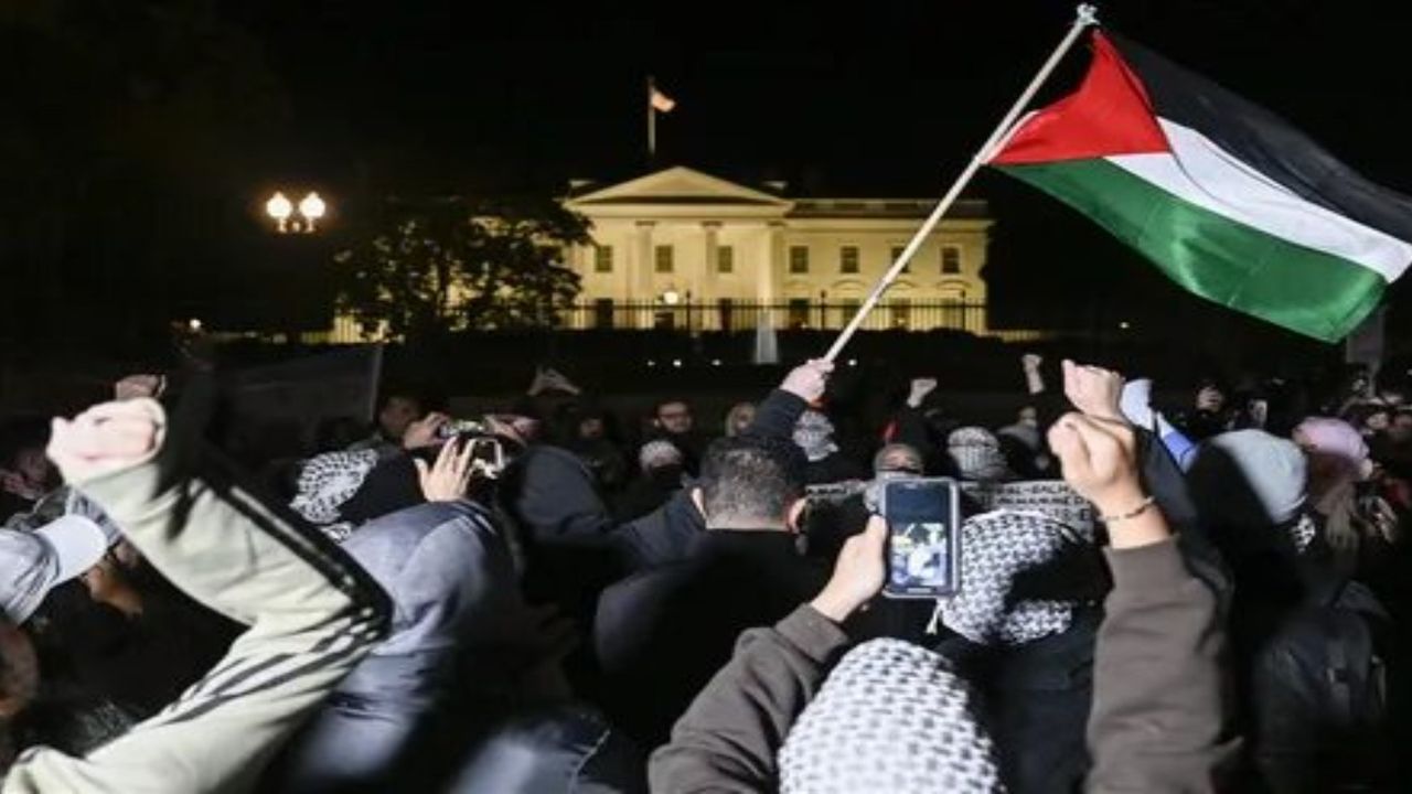 İsrail'in Refah kentine saldırısı Beyaz Saray önünde protesto edildi