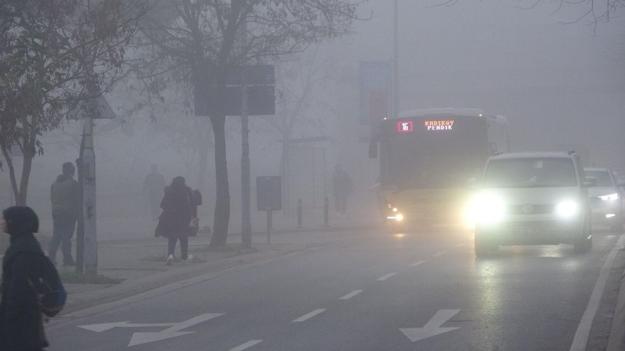 Meteoroloji'den 8 il için sarı kodlu uyarı yapıldı: İstanbul için sağanak yağış uyarısı