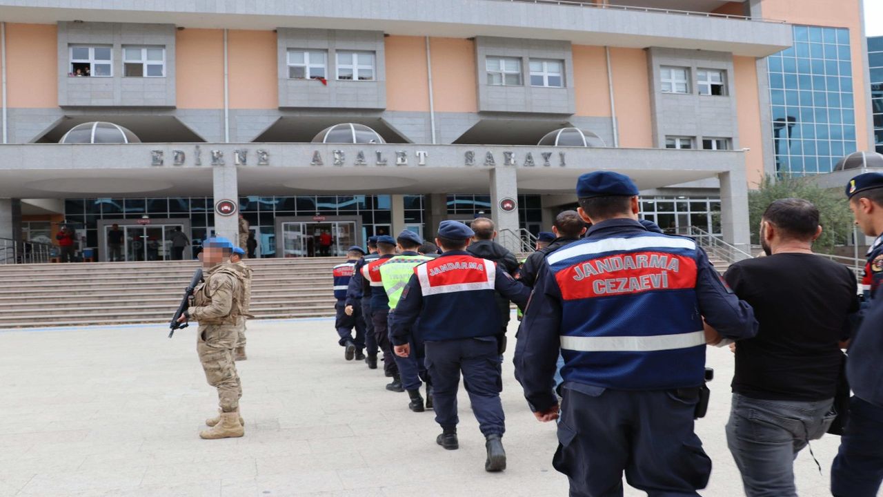 Yunanistan'a kaçmaya çalışan terör örgüt mensubu 8 şahıs Edirne'de ele geçirildi