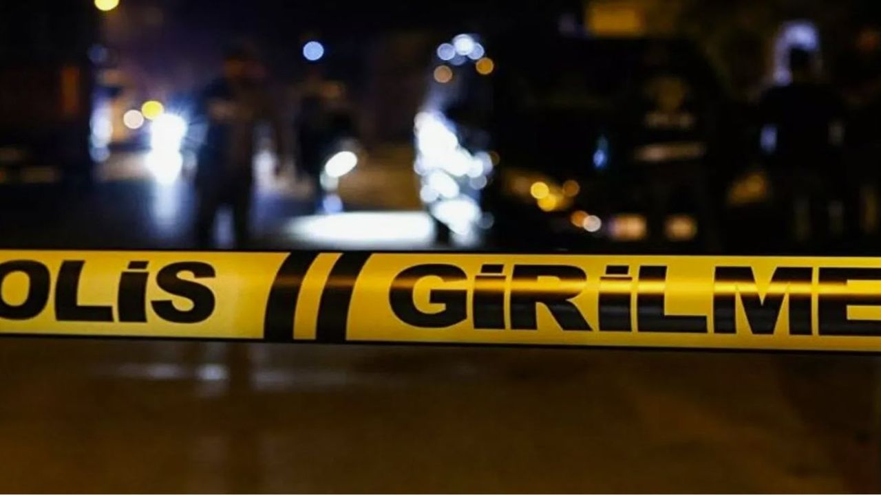 Antalya'da CHP broşürü bırakmak isteyen kişiyle market sahibi arasındaki kavgada 1 ölü