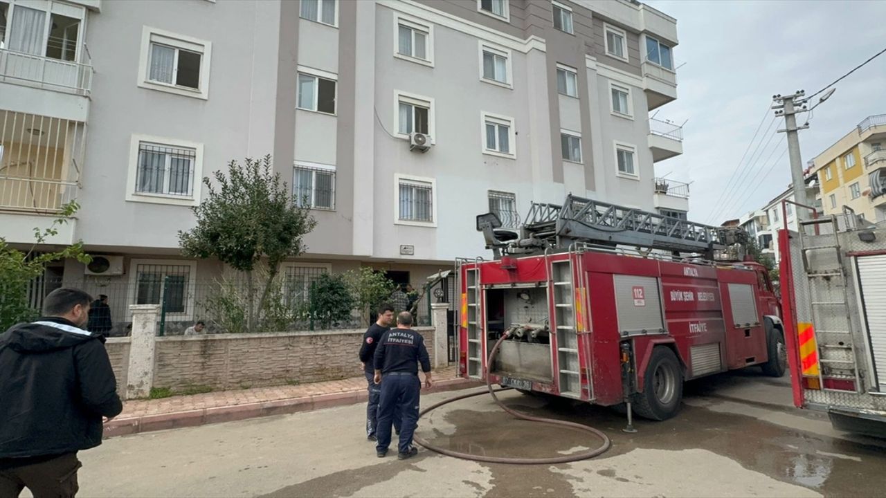 Antalya’dan acı haber: Çıkan yangında 3 aylık bebek hayata veda etti